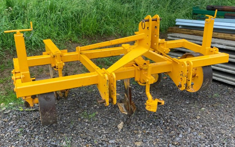 Cerberus land with Meadow aerator at Bramley