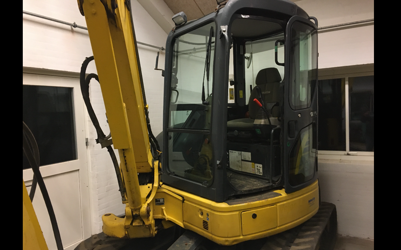 Guldbjerg agro med Minigraver ved Rødding