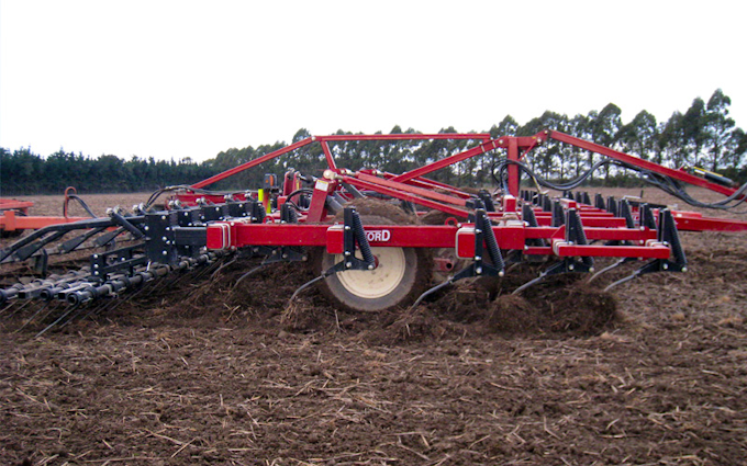 Kamac contracting with Seedbed cultivator at Ashburton