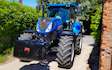 Charlbury farms ltd with Tractor 201-300 hp at Swindon