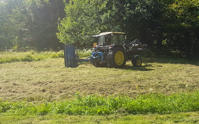 Mowing, moving & muck with Verge/flail Mower at Putley
