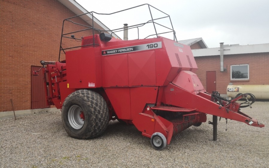 Te byg aps med Bigballepresser ved Tårs