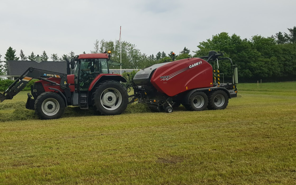 Nymanns flis & mark service med Wrapballepresser ved Hanstholm