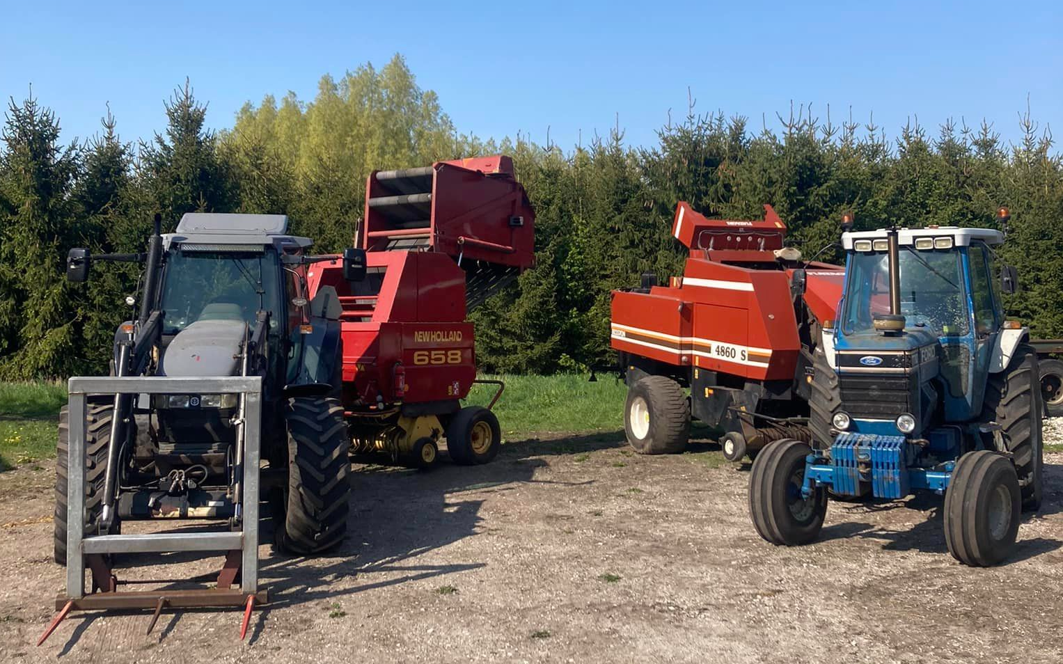 Mn multiservice med Mini-bigballepresser ved Ryomgård