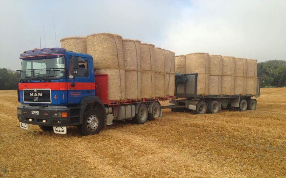 Peter corcoran contracting ltd  with Flat trailer at Maitland