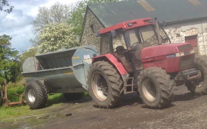 Mib contracts  with Manure/waste spreader at Portglenone
