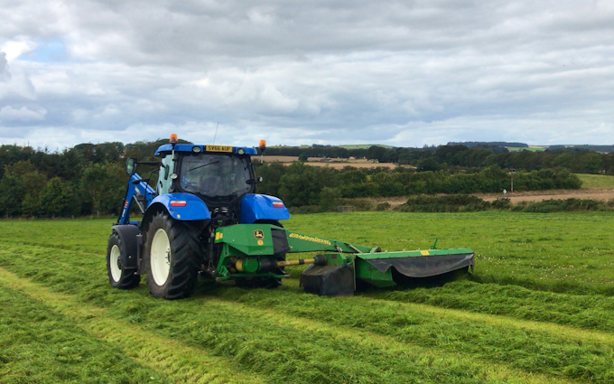 Dubby agri with Mower at Newburgh