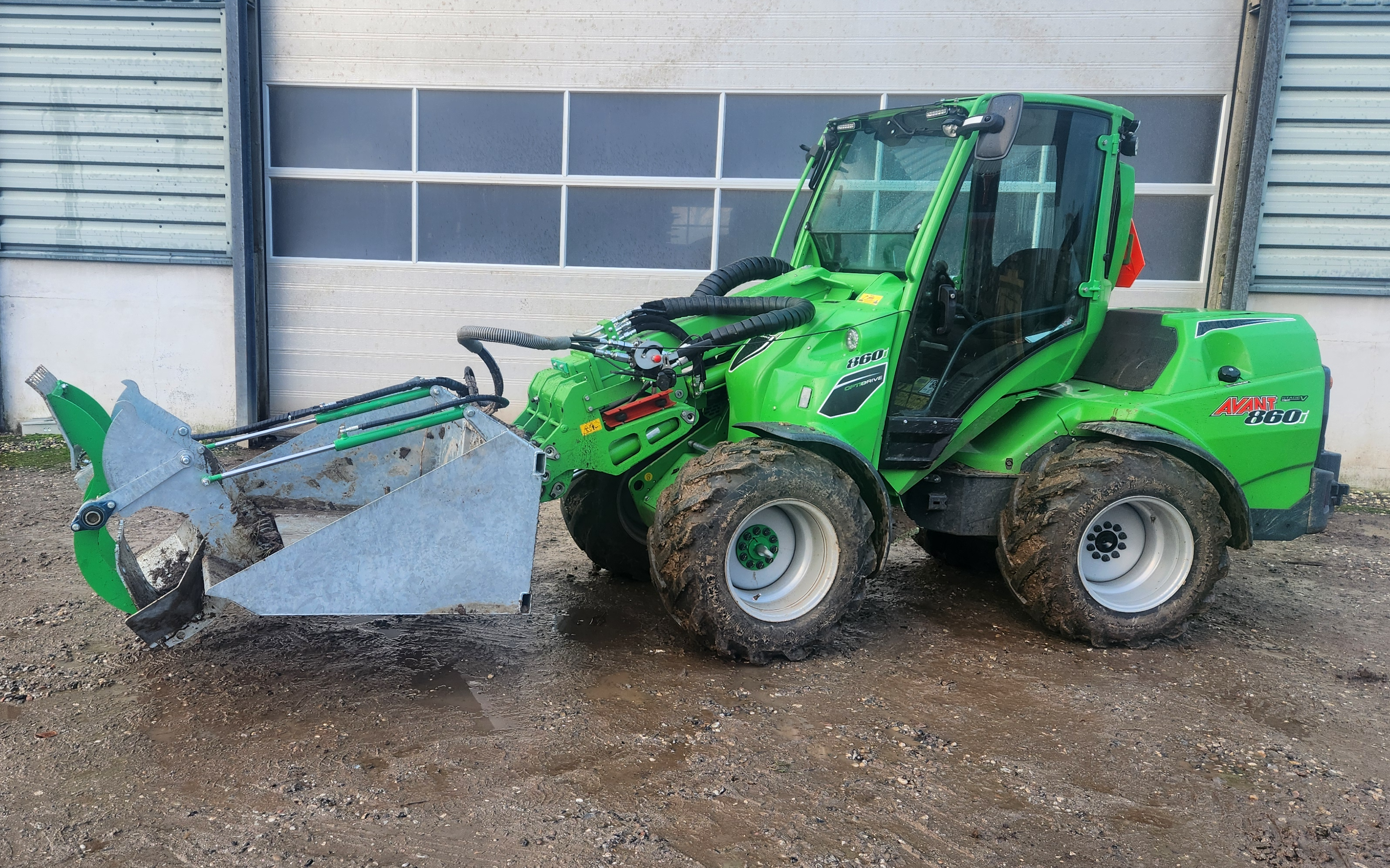 Stoneless aps med Minilæsser ved Kjellerup