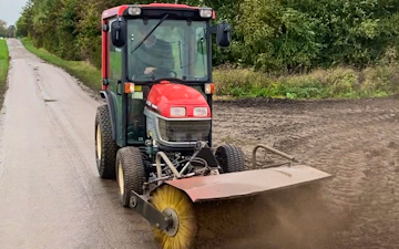 Landevejsgaarden med Traktor under 100 hk ved Nyrup