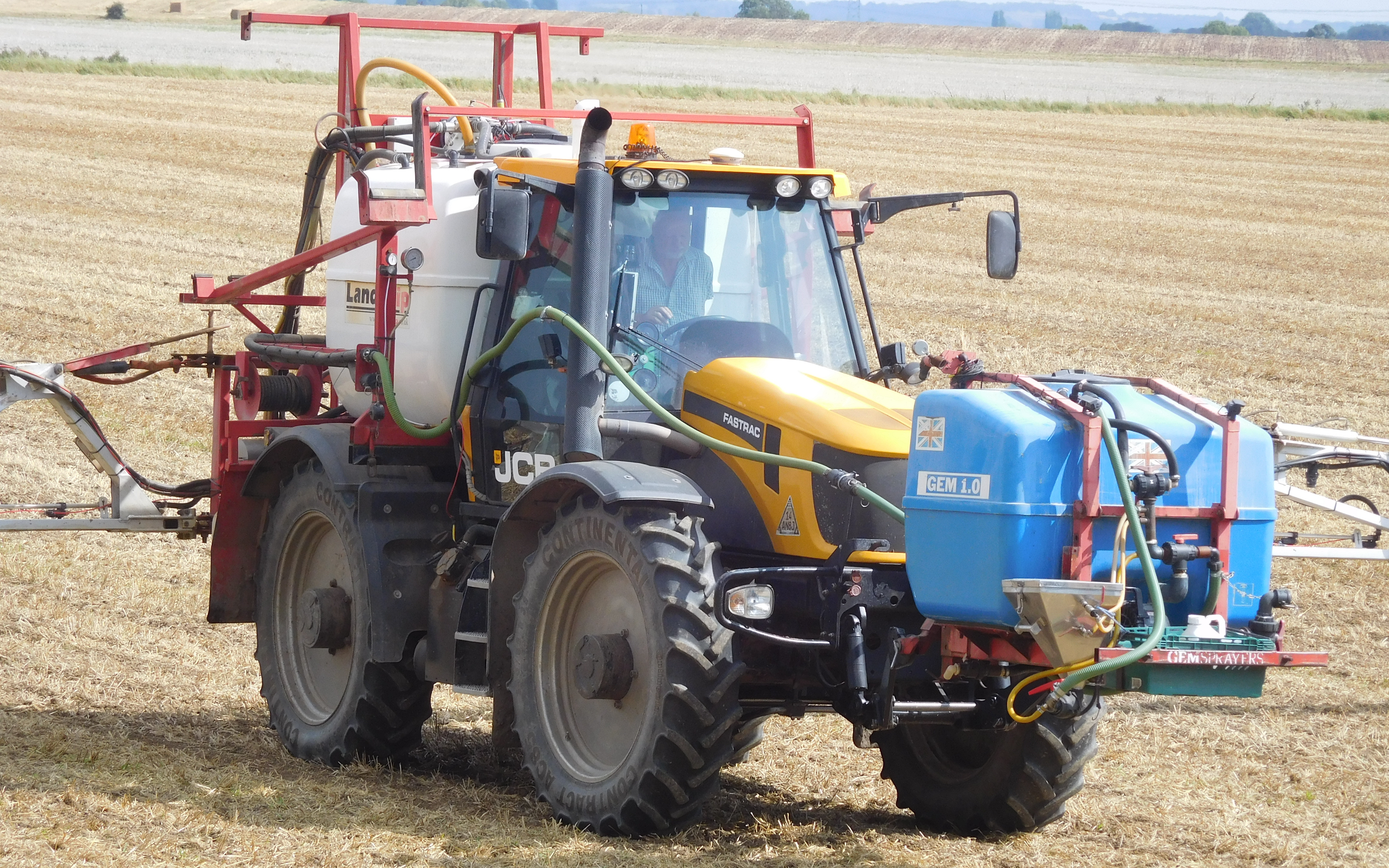 Jlr farm services with Self-propelled sprayer at Misterton