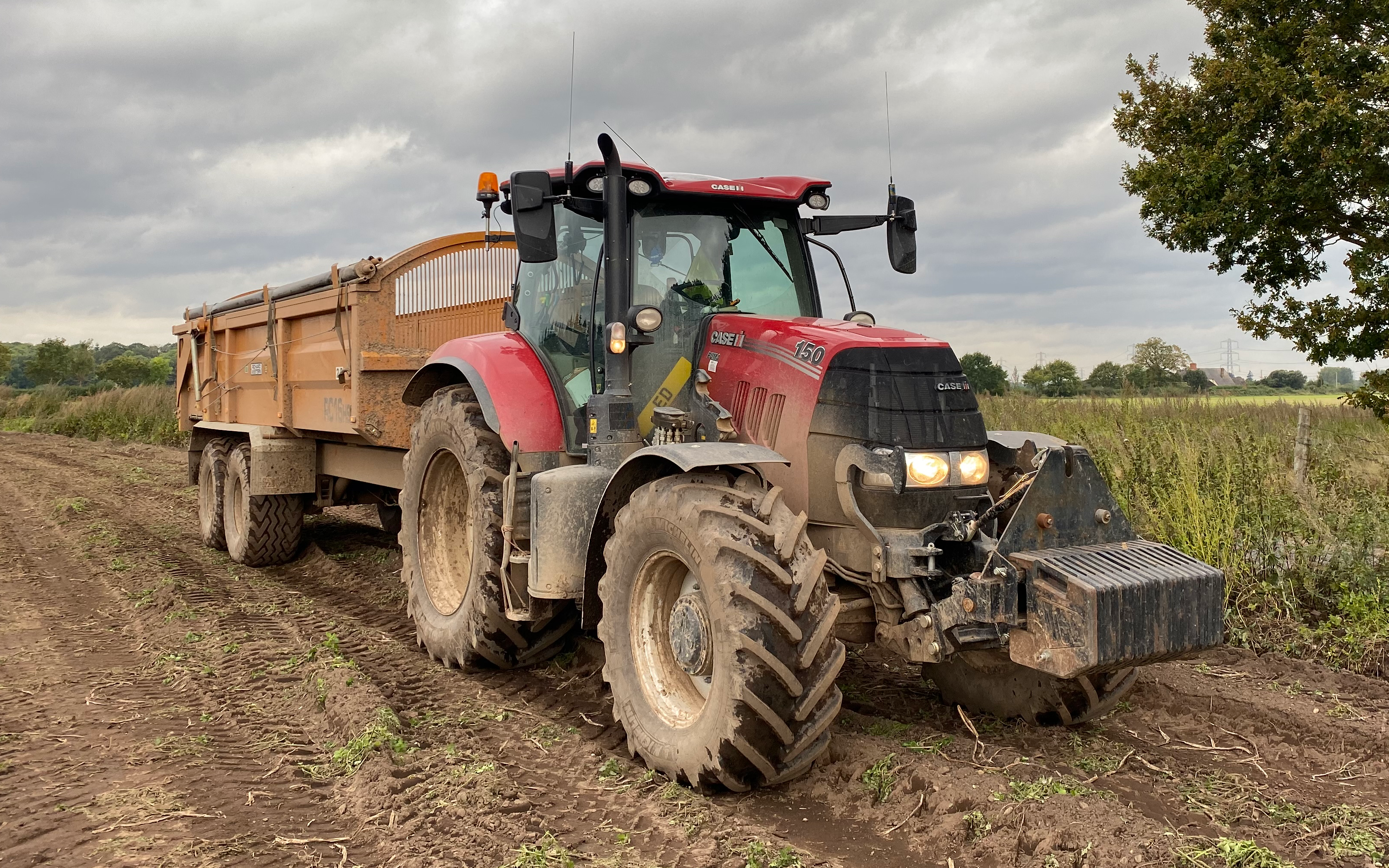 Ej agriculture  with Tractor 100-200 hp at United Kingdom