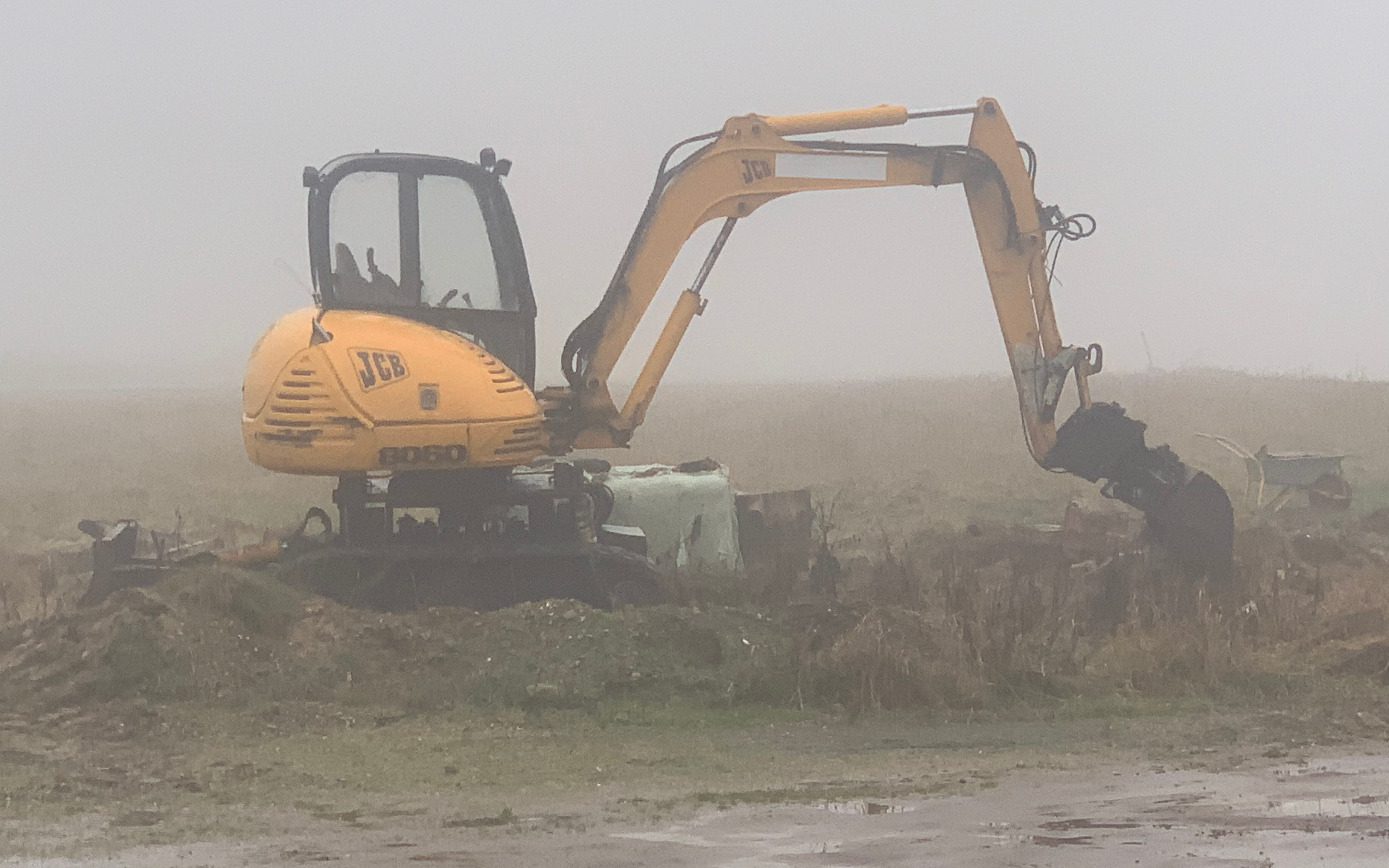 Vestermarkens maskiner med Gravemaskine ved Erslev