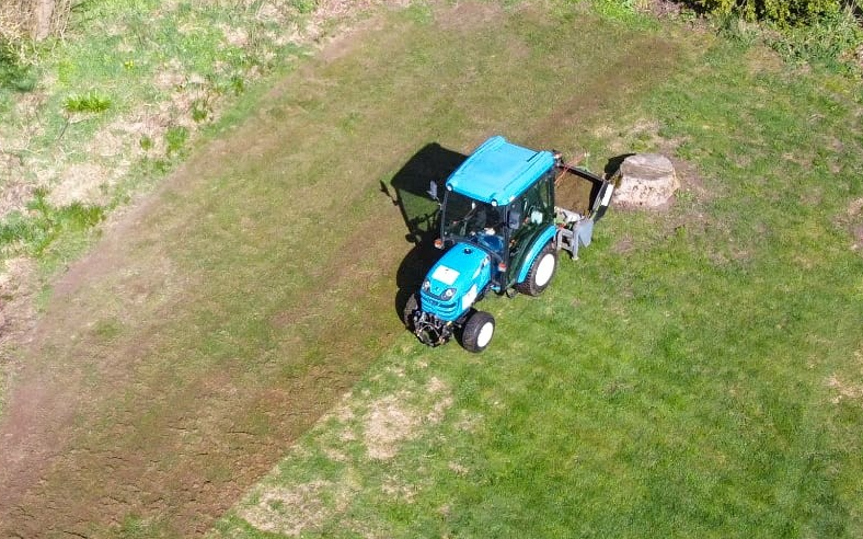 Bang og hedens entreprise i/s med Græsmarkslufter ved Frederikshavn