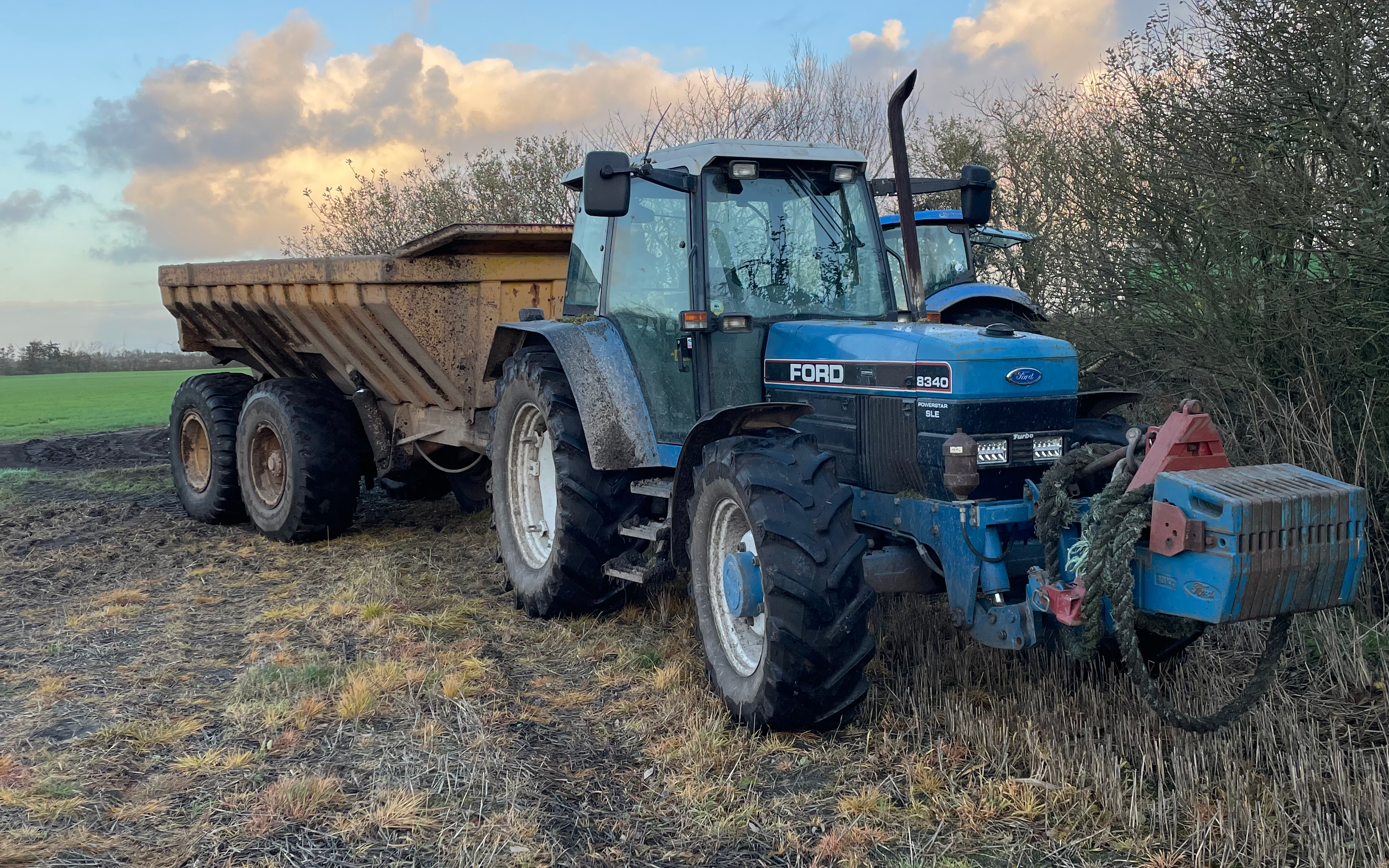 Jn agro med Traktor 101-200 hk ved Vemb