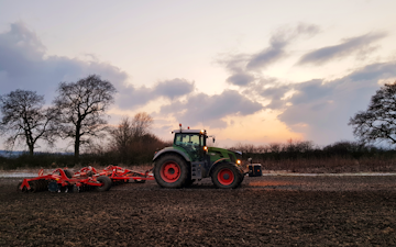 Charlbury farms ltd with Disc harrow at Swindon