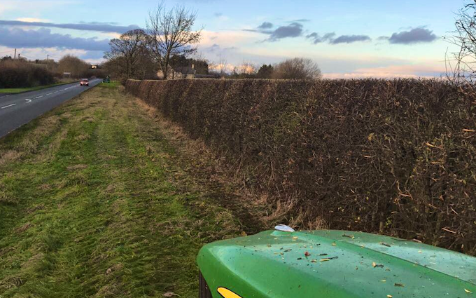 J donnelly agricultural contractors  with Hedge cutter at Stanton