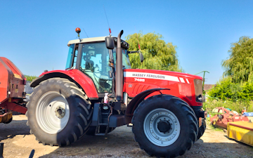Cotswold contractors  with Tractor 201-300 hp at Upton Saint Leonards