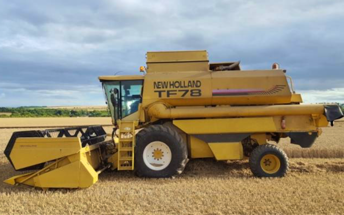 Alternative fertiliser solutions  with Combine harvester at Sutton Benger