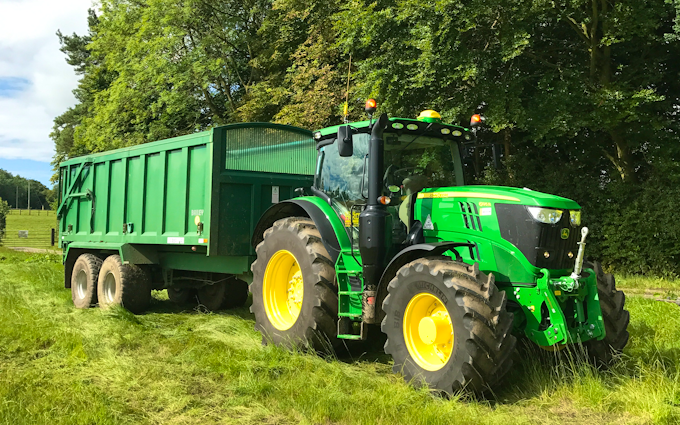 Harrison agri with Tractor 201-300 hp at Saddington