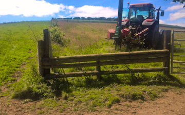 Trever verran agriculture contracting with Fencing at Duloe