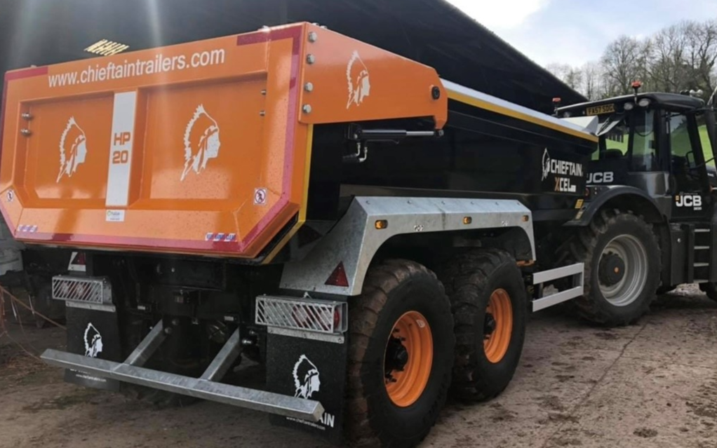 Sdg agri ltd with Tipping trailer at Newnham