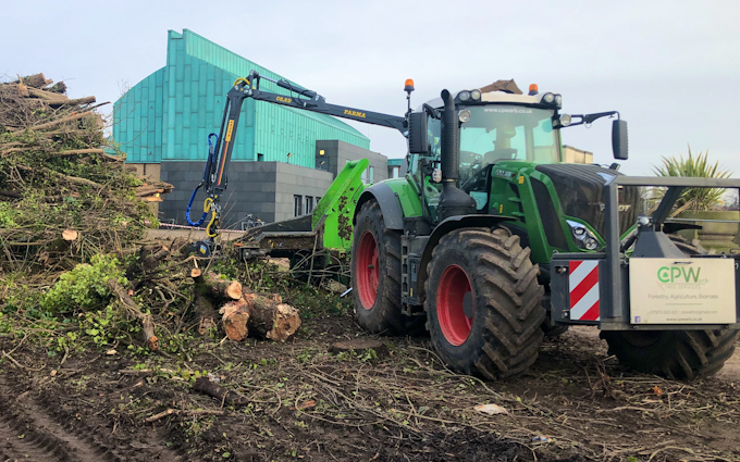 Cpw arb tree services  with Hedge cutter at United Kingdom