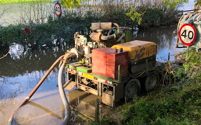 Manford farm contractors  with Slurry pump at Oswestry