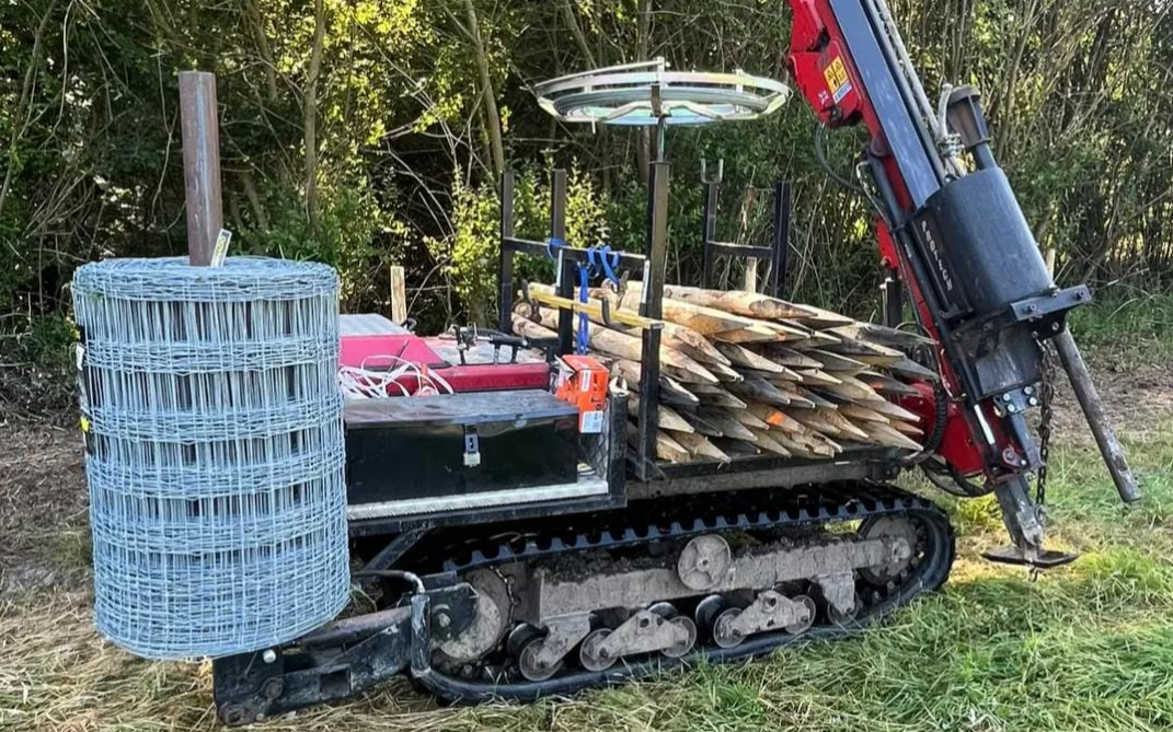 C gray ltd with Fencing at The Oval
