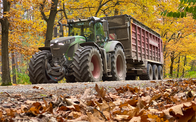 Lohnunternehmen ronny birnbaum mit Traktoren über 300 PS bei Herzberg (Elster)