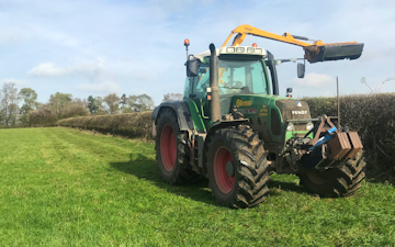 R j lambert contracting with Hedge cutter at Broughton Astley