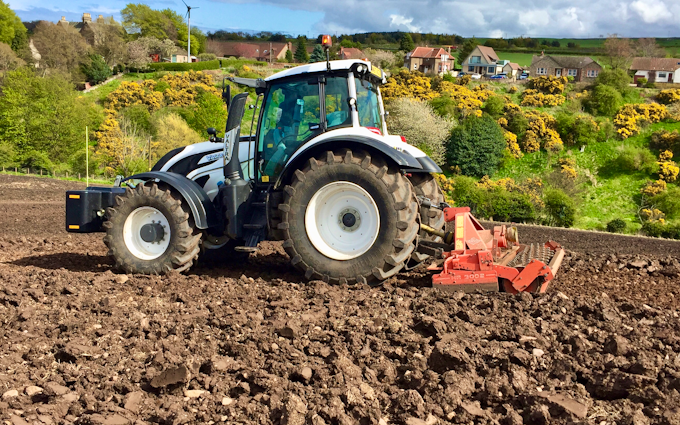 David luke (contracting) with Tractor 201-300 hp at United Kingdom