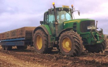 Reid contracting  with Tractor 100-200 hp at Ballencrieff