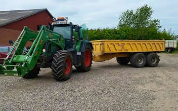 Sp maskinudlejning med Traktor med frontlæsser ved Viborg