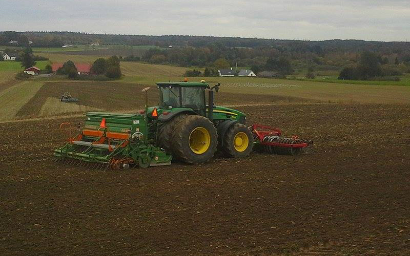 Dalsagergaard landbrug med Såmaskine ved Gadstrup