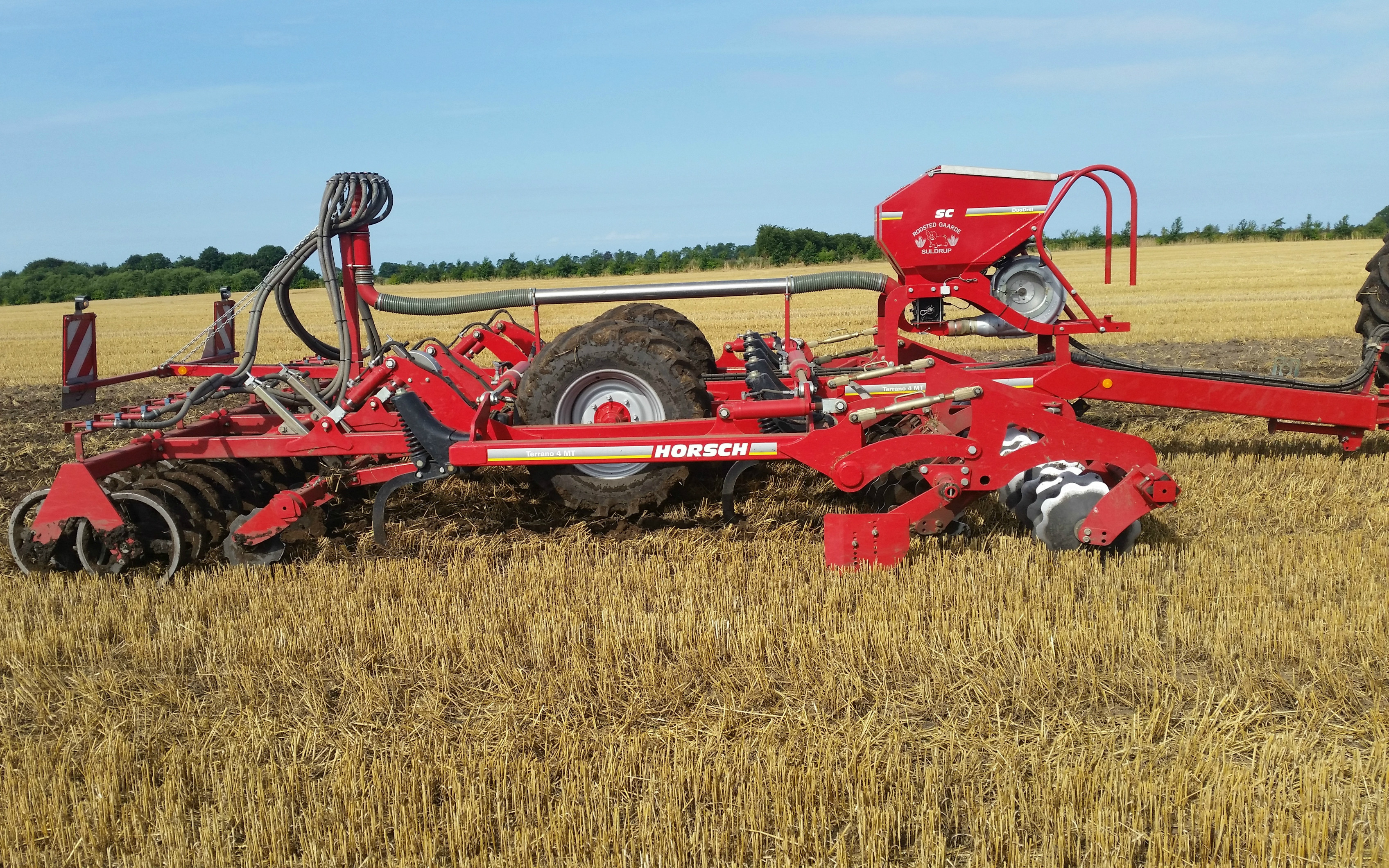 Hummeluhr planteavl med Såmaskine ved Suldrup