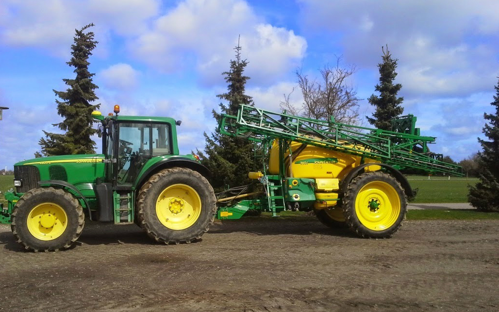 Dalsagergaard landbrug med Trailersprøjte ved Gadstrup