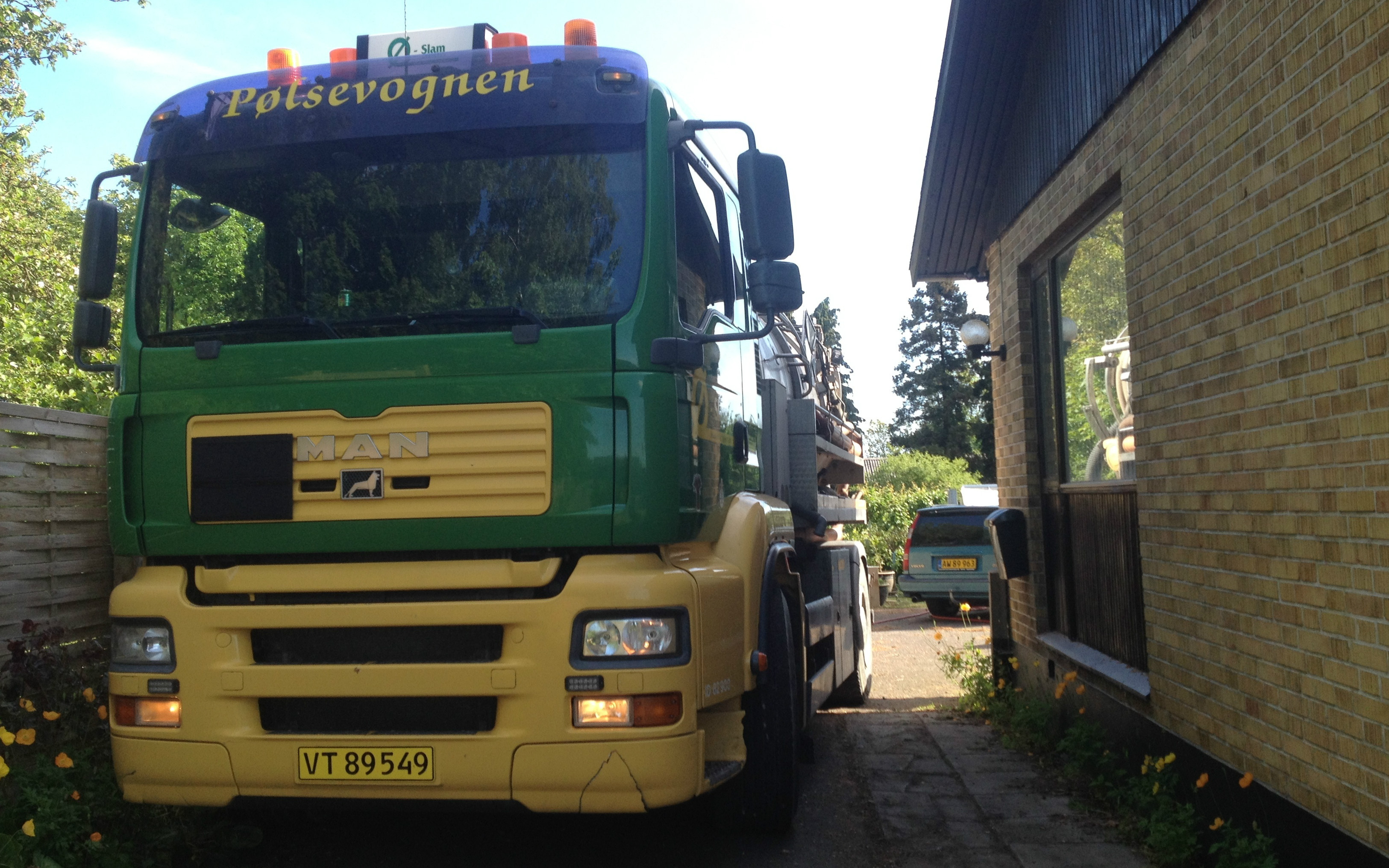 Ø-slam aps med Kloakservice ved Aakirkeby