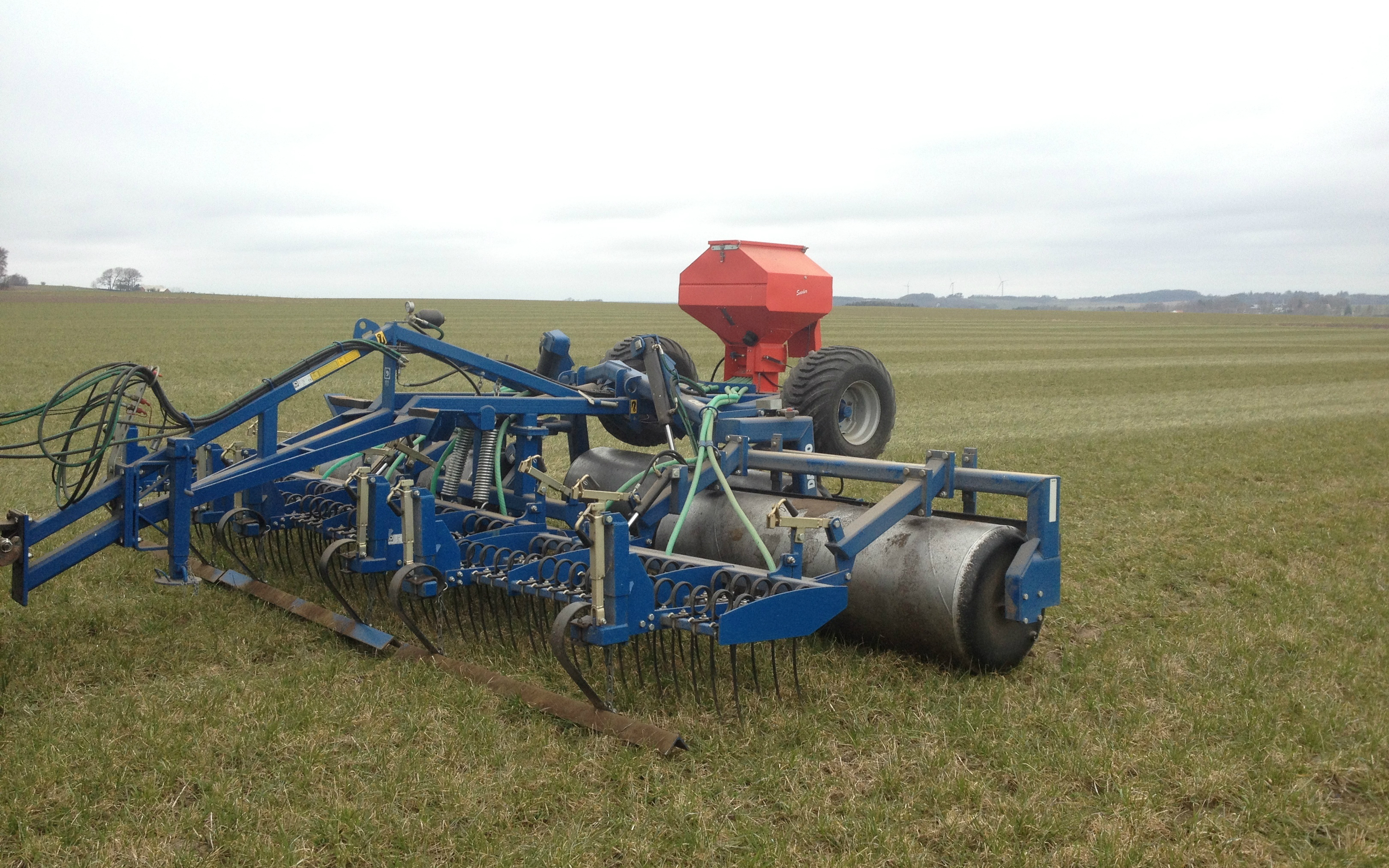 Høgstrupgård med Tromle ved Øster Bjerregrav