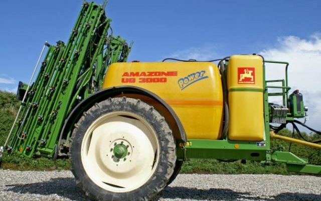 Pj agro med Trailersprøjte ved Herfølge