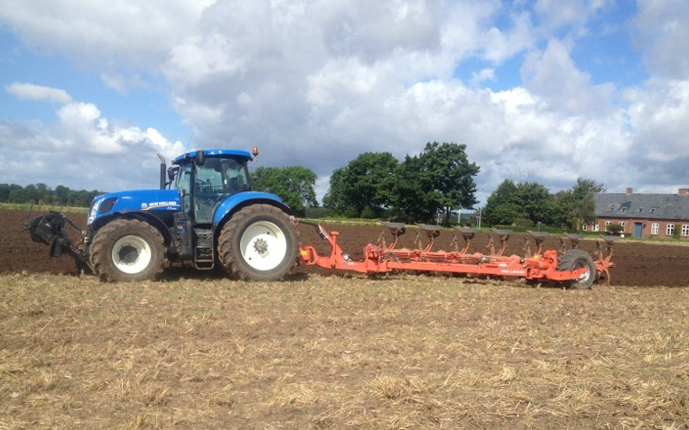 Højenstorgaard i/s med Plov ved Vejle