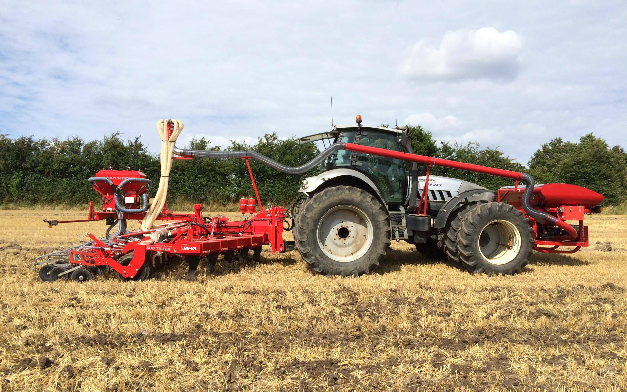 Stolbrolykke maskinstation aps med Såmaskine ved Nordborg