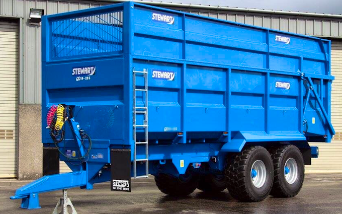 Nationwide agri hire  with Silage/grain trailer at Whalley