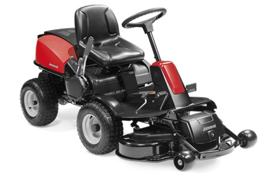 Michael lund  med Græsslåmaskine ved Aalborg