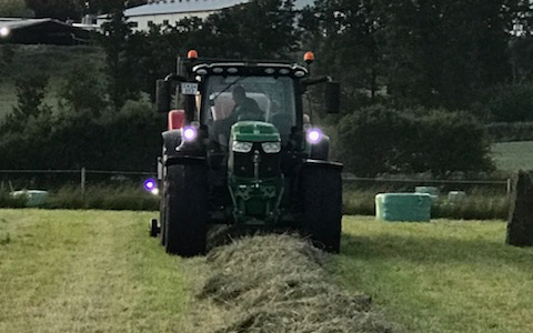 Vesterskovgaard’s hø & wrap  med Wrapballepresser ved Lundby