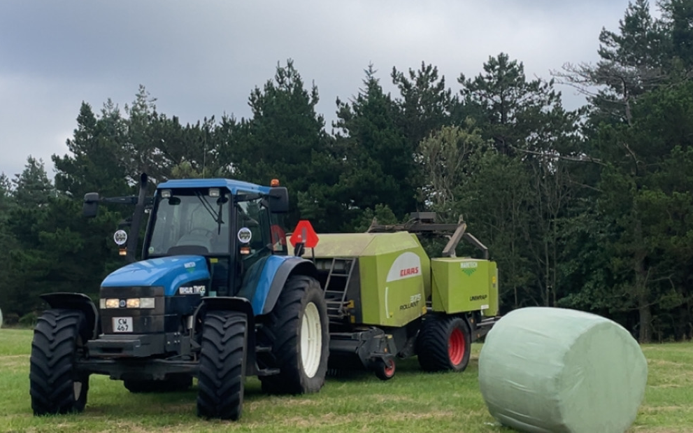 Marktech med Wrapballepresser ved Janderup Vestj