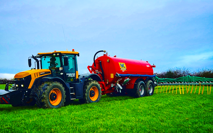 Edwards agricultural contracting with Slurry spreader/injector at Tibshelf