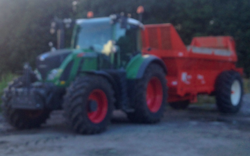 North west agricultural contractors  with Manure/waste spreader at Blackburn