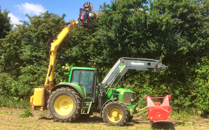 Bennett's contracting with Hedge cutter at Doddinghurst Road