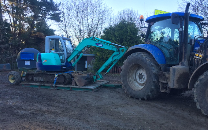 Johnstone contracting ltd with Mini digger at Tokanui