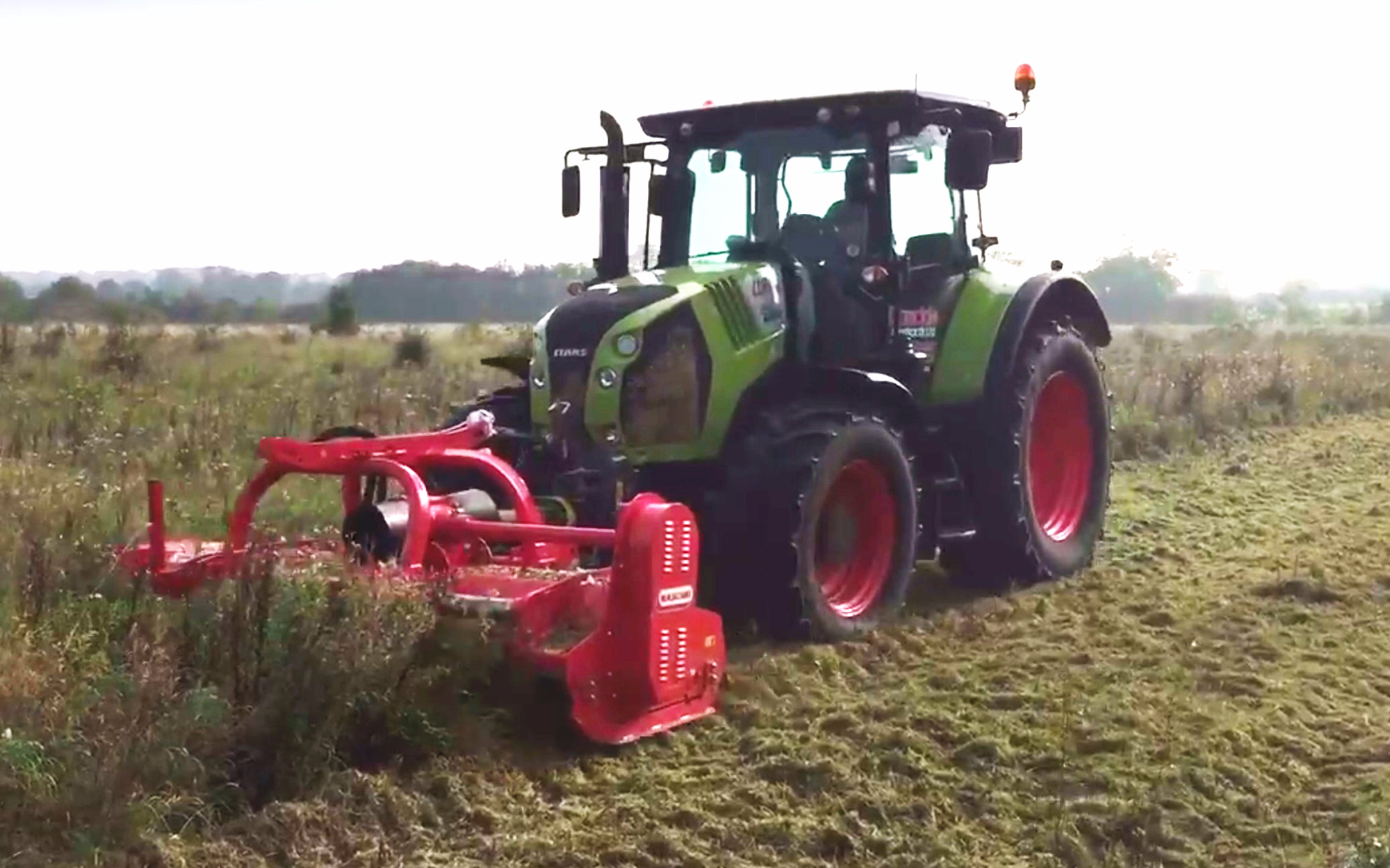 Darsdale contracts limited  with Verge/flail Mower at Ringstead